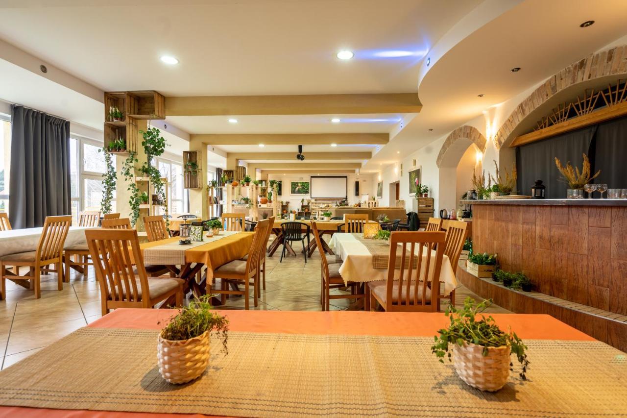 Wiking-Osrodek Wypoczynkowo-Szkoleniowy Hotel Jantar Exterior photo
