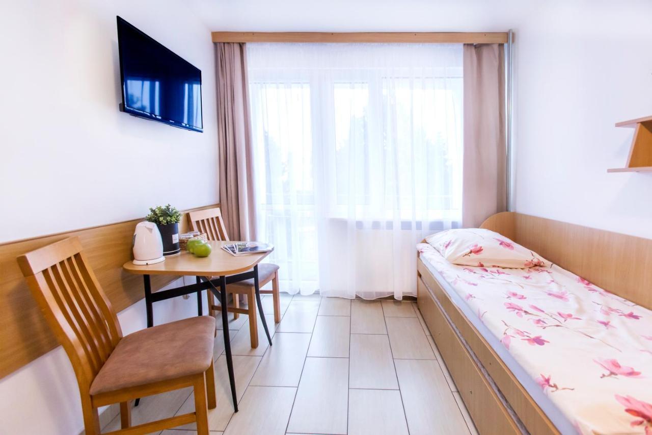 Wiking-Osrodek Wypoczynkowo-Szkoleniowy Hotel Jantar Exterior photo